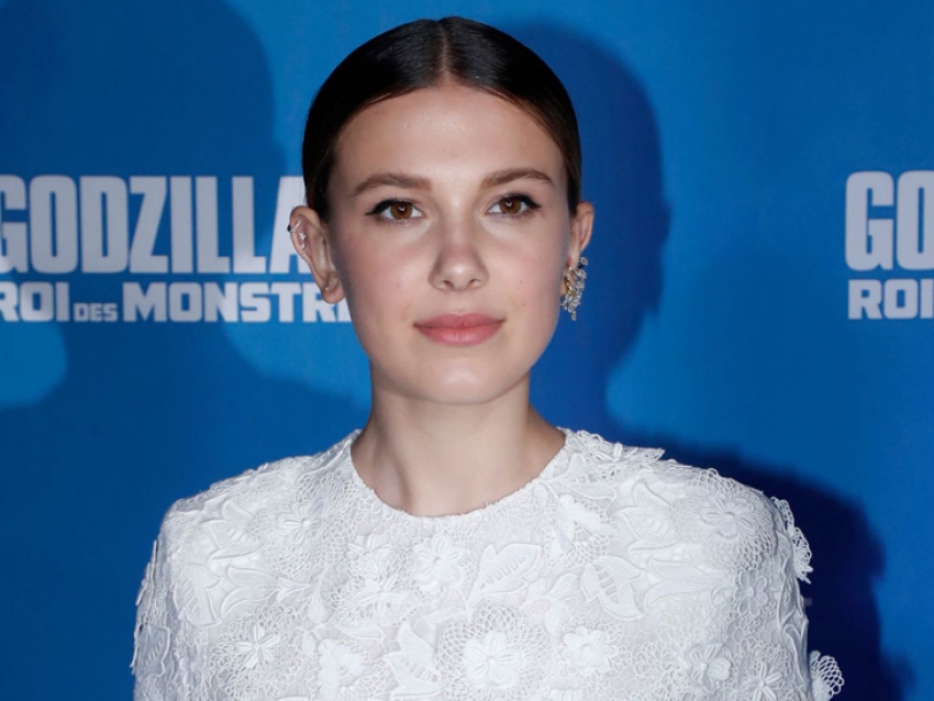 Millie Bobby Brown derrocha estilo en el estreno de Godzilla 2 en Paris